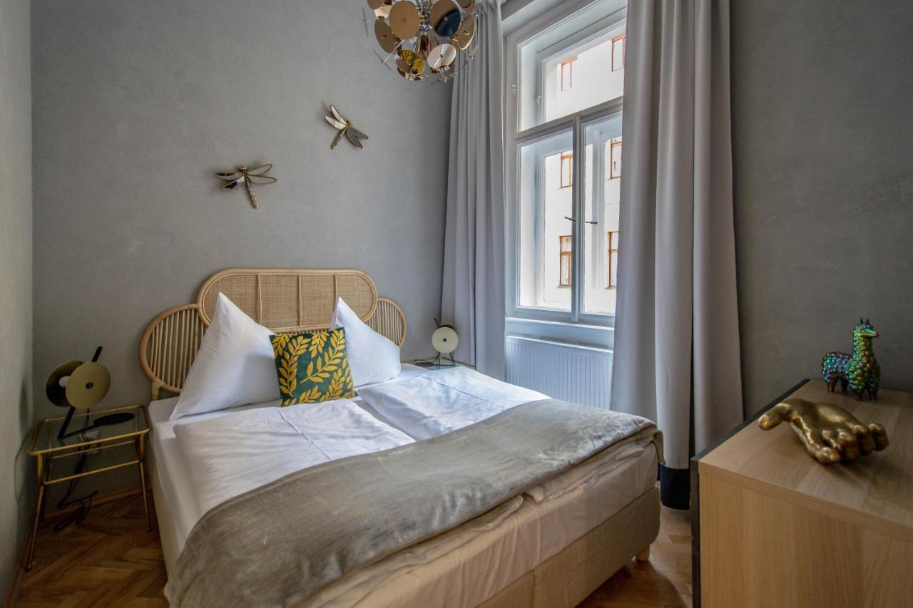 3Bdr Oasis In The Heart Of Prague Apartman Kültér fotó
