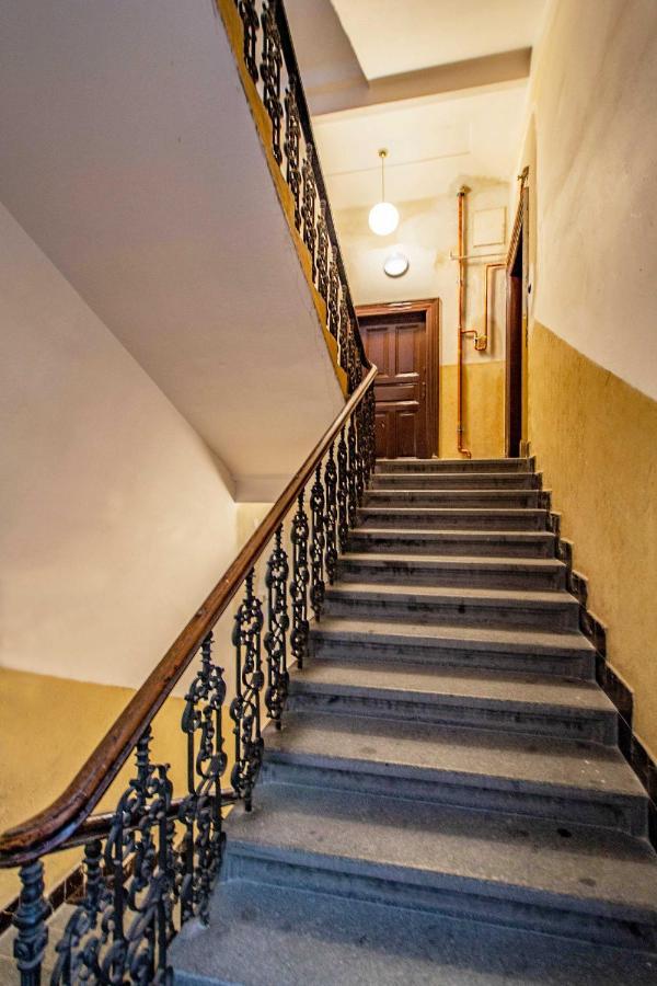 3Bdr Oasis In The Heart Of Prague Apartman Kültér fotó
